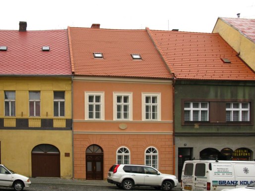 2403474_0.jpg