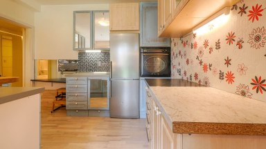 Prodej bytu 3+kk se zahradou, DV, 50m2 a 56m2 zahrada, ul. Ke Zvoničce 647/5, P-10 Kolovraty