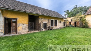 Prodej bývalé zemědělské usedlosti, pozemek 1.232 m, Chotíkov u Plzně