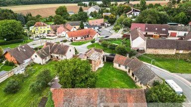Prodej bývalé zemědělské usedlosti, pozemek 1.232 m, Chotíkov u Plzně