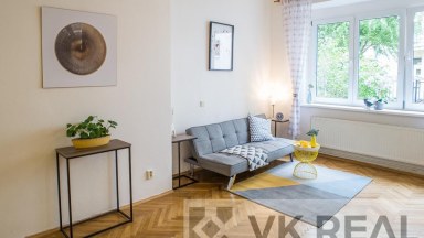 Prodej družtevního bytu 1+1 (32 m2), Terronská 959/63, Praha 6