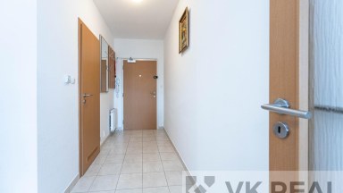 Prodej bytu 4+kk/B, OV, cca 92m2 vč. balkónu, ul. V Štíhlách 2051/4, P-4