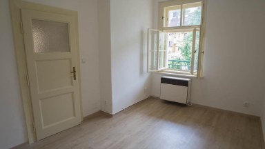 Pronájem bytu 2+KK, OV, 44m2, ul. Bělohorská 218/119, P-6 Břevnov