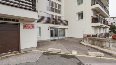 Prodej bytu 2+1, 52 m2 + balkón 10 m2, Praha 5  Hlubočepy, ul. Devonská 1000/3