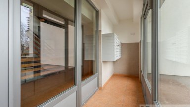 Prodej bytu 2+1, 52 m2 + balkón 10 m2, Praha 5  Hlubočepy, ul. Devonská 1000/3