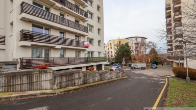 Prodej bytu 2+1, 52 m2 + balkón 10 m2, Praha 5  Hlubočepy, ul. Devonská 1000/3