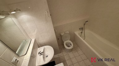Pronájem bytu 1+kk / B / sklep, 38 m2, ul. Wiesenthalova, Praha 5 - Řeporyje