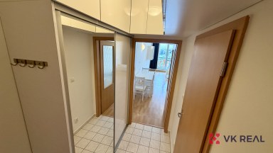 Pronájem bytu 1+kk / B / sklep, 38 m2, ul. Wiesenthalova, Praha 5 - Řeporyje