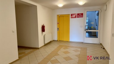 Pronájem bytu 1+kk / B / sklep, 38 m2, ul. Wiesenthalova, Praha 5 - Řeporyje