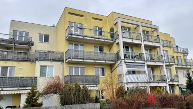 Pronájem bytu 1+kk / B / sklep, 38 m2, ul. Wiesenthalova, Praha 5 - Řeporyje