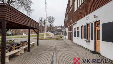 Prodej víceúčelové haly s pozemkem, Císařský ostrov, Praha 7 - Bubeneč