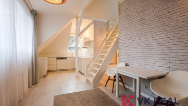 Pronájem bytu 1+kk, loft, 50m2, OV, Branická 904/157, Praha 4