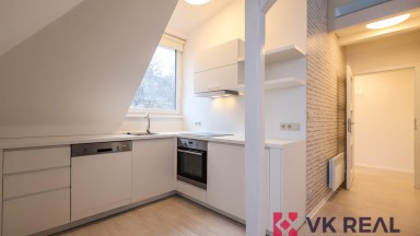 Pronájem bytu 1+kk, loft, 50m2, OV, Branická 904/157, Praha 4