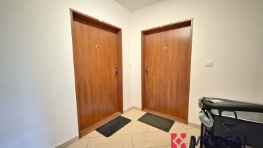 Pronájem bytu 2+kk/GS + sklep, 57m2, OV, Míšovická 455/10, P5 - Zličín