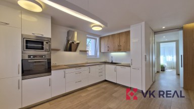 Pronájem bytu 3+kk s balkónem, 86 m² + 6 m², Plzeň – Bory, ul. Raisova
