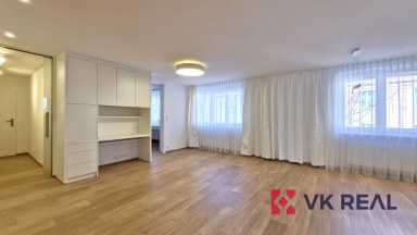 Pronájem bytu 3+kk s balkónem, 86 m² + 6 m², Plzeň – Bory, ul. Raisova