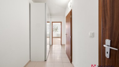 Prodej družstevního bytu 2+kk, 47 m2, Šimůnkova, Praha 8