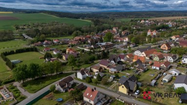 Prodej rodinného domu 3+1(s možností 4+1) s přilehlou garáží a dílnou v obci Hradec u Stoda