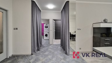 Pronájem bytu 2+kk, cca 70 m² s garážovým stáním a sklepem, Praha 6 – Veleslavín, ul. Lužná