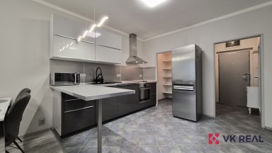 Pronájem bytu 2+kk, cca 70 m² s garážovým stáním a sklepem, Praha 6 – Veleslavín, ul. Lužná