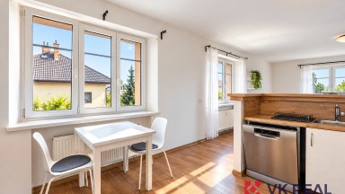Prodej polyfunkční výnosové nemovitosti 657 m2, Rožnovská 16, Praha 20 - Horní Počernice