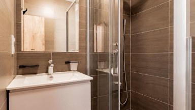 Prodej bytu 3+kk/předzahrádka, cca 53 m² + 54,5 m², Lipno, Černá v Pošumaví, 50m od vody
