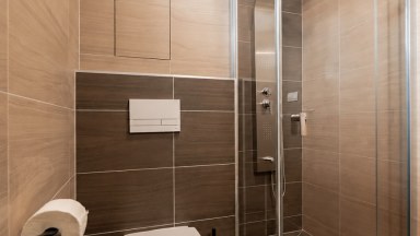 Prodej bytu 3+kk/předzahrádka, cca 53 m² + 54,5 m², Lipno, Černá v Pošumaví, 50m od vody