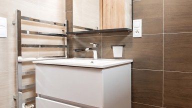 Prodej bytu 3+kk/předzahrádka, cca 53 m² + 54,5 m², Lipno, Černá v Pošumaví, 50m od vody