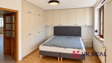 Pronájem bytu 2+kk, 61 m2, OV, ul. Jičínská 1613/11, Praha 3