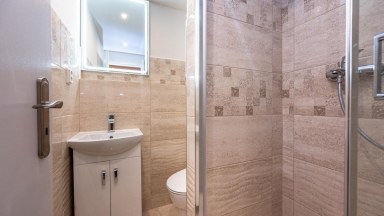 Prodej nebytového prostoru 18 m2, Peroutkova ul., Praha 5 - Malvazinky