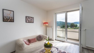 Prodej bytu 2+kk, balkon, sklep, OV, 48 m2, Jince