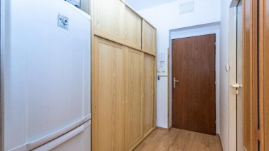 Pronájem bytu 1+kk, DV, cca 28m2, ul. Školská 1333, Hostivice