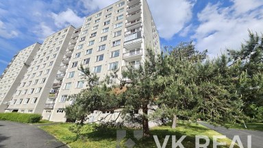 Prodej bytu 2+1 se dvěma lodžiemi a sklepem, OV, cca 81m2, ul. Lonkova 465, Pardubice