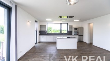 Pronájem RD 4+kk+pracovna a 2xšatna, cca 200m2, pozemek cca 500m2, Kyšice u Plzně