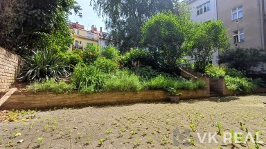 Prodej nebytového prostoru 1+kk, 32 m2, OV, ulice N. A. Někrasova 650/4, Praha 6 - Bubeneč