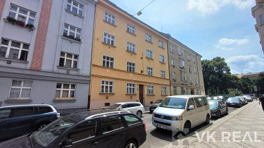 Prodej nebytového prostoru 1+kk, 32 m2, OV, ulice N. A. Někrasova 650/4, Praha 6 - Bubeneč