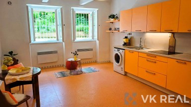 Prodej nebytového prostoru 1+kk, 32 m2, OV, ulice N. A. Někrasova 650/4, Praha 6 - Bubeneč