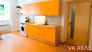 Prodej nebytového prostoru 1+kk, 32 m2, OV, ulice N. A. Někrasova 650/4, Praha 6 - Bubeneč