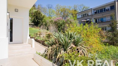 Pronájem bytu 3+kk/3xB s garážovým stáním, 94m2, OV, Branická 904/157, Praha 4