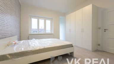Pronájem bytu 3+kk/3xB s garážovým stáním, 94m2, OV, Branická 904/157, Praha 4