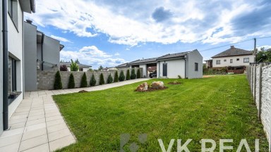 Pronájem RD 4+kk+pracovna a 2xšatna, cca 200m2, pozemek cca 500m2, Kyšice u Plzně