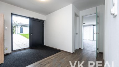 Pronájem RD 4+kk+pracovna a 2xšatna, cca 200m2, pozemek cca 500m2, Kyšice u Plzně