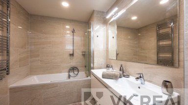 Prodej bytu 3+kk/L, sklep, garáž, OV, cca 120 m2 vč. příslušenství, luxusní lokalita