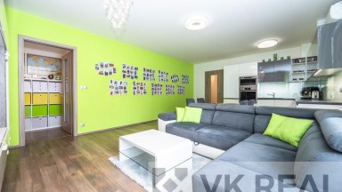 Prodej bytu 3+kk/L, sklep, garáž, OV, cca 120 m2 vč. příslušenství, luxusní lokalita