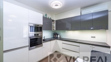 Prodej bytu 3+kk/L, sklep, garáž, OV, cca 120 m2 vč. příslušenství, luxusní lokalita