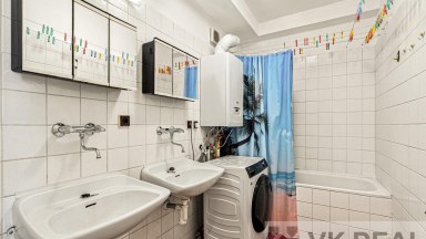 Prodej bytu 4 + 1 / B, 108 m2, Dejvická 189/5, Praha 6