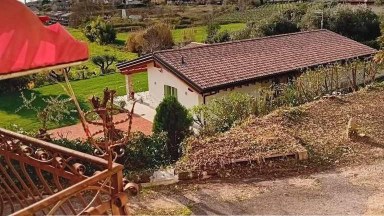 Prodej rustikálního domu v Lazise s výhledem na jezero Grada